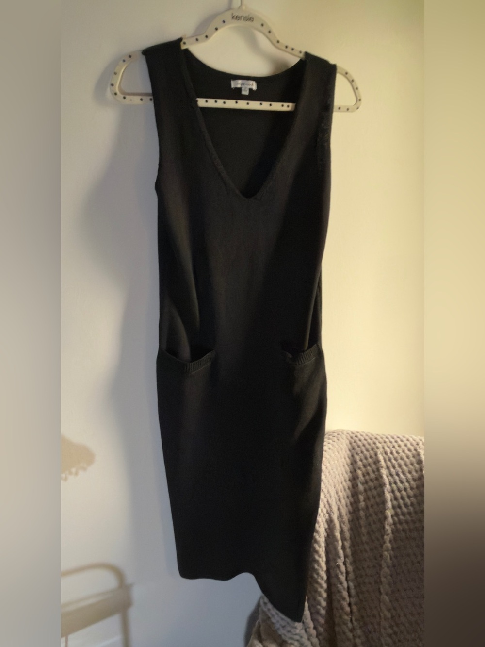 white birch Black V-Neck Midi Pocket Dress